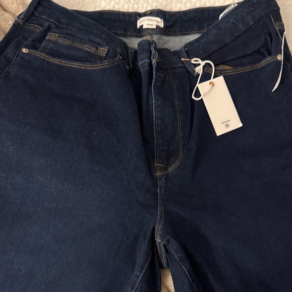 Good American Good Waist Straight Leg Jeans. Never worn.Multiple!